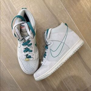 Nike High-Top Sneakers - White and Teal